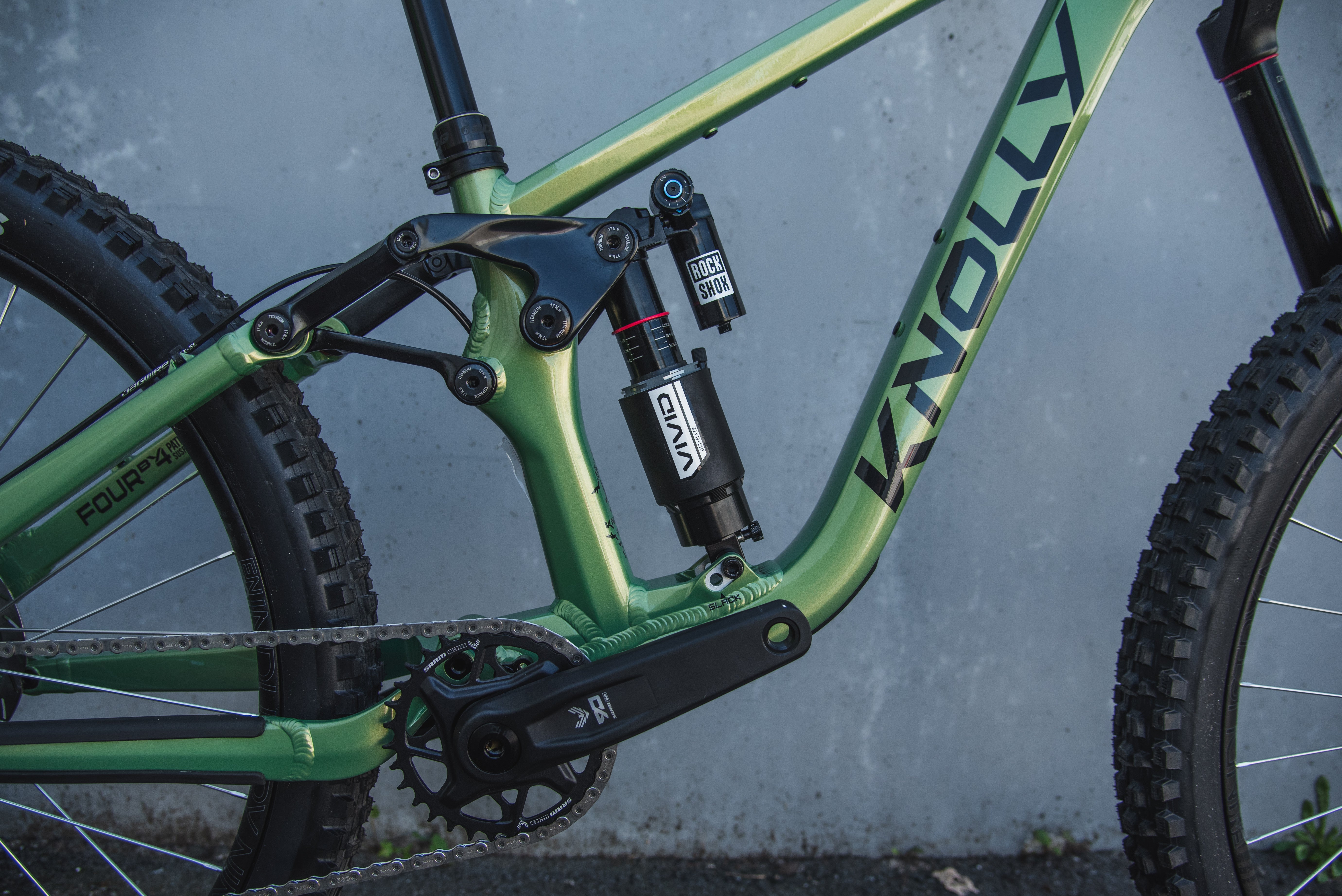 Warden S1 | Custom Eagle 90 Transmission | Defender Green