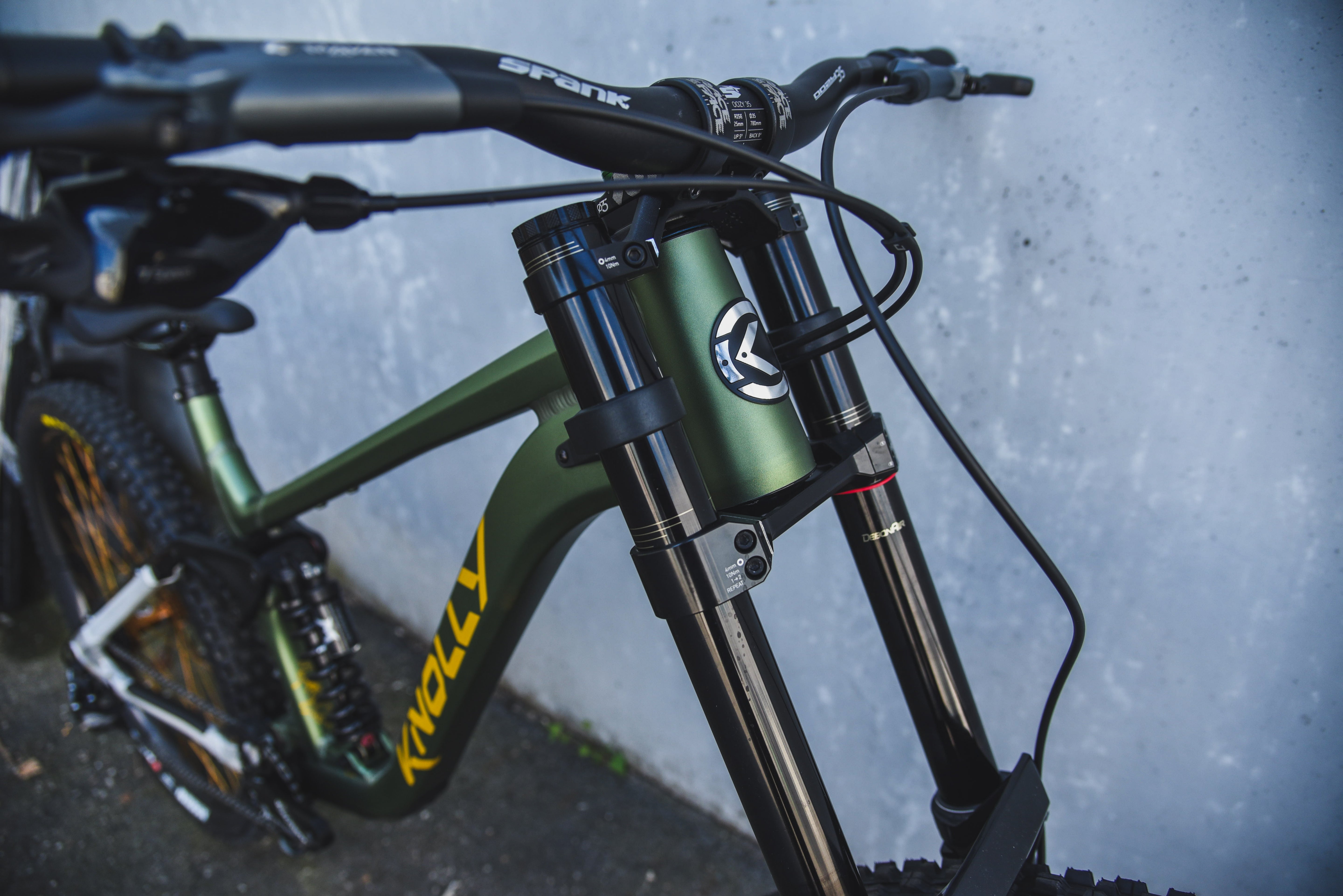 Delirium S4 | GXDH Custom | Ano Green