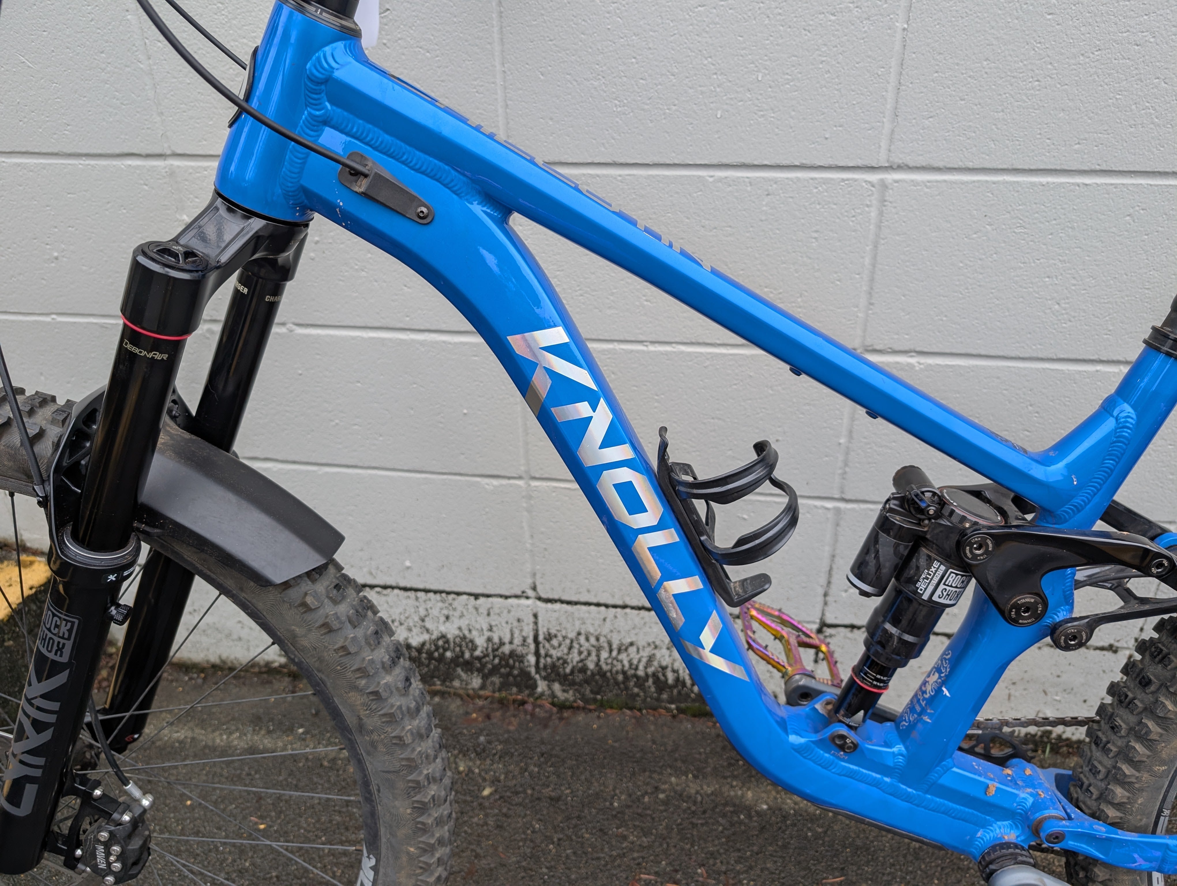 Chilcotin 155 Large Laguna Blue GX Transmission