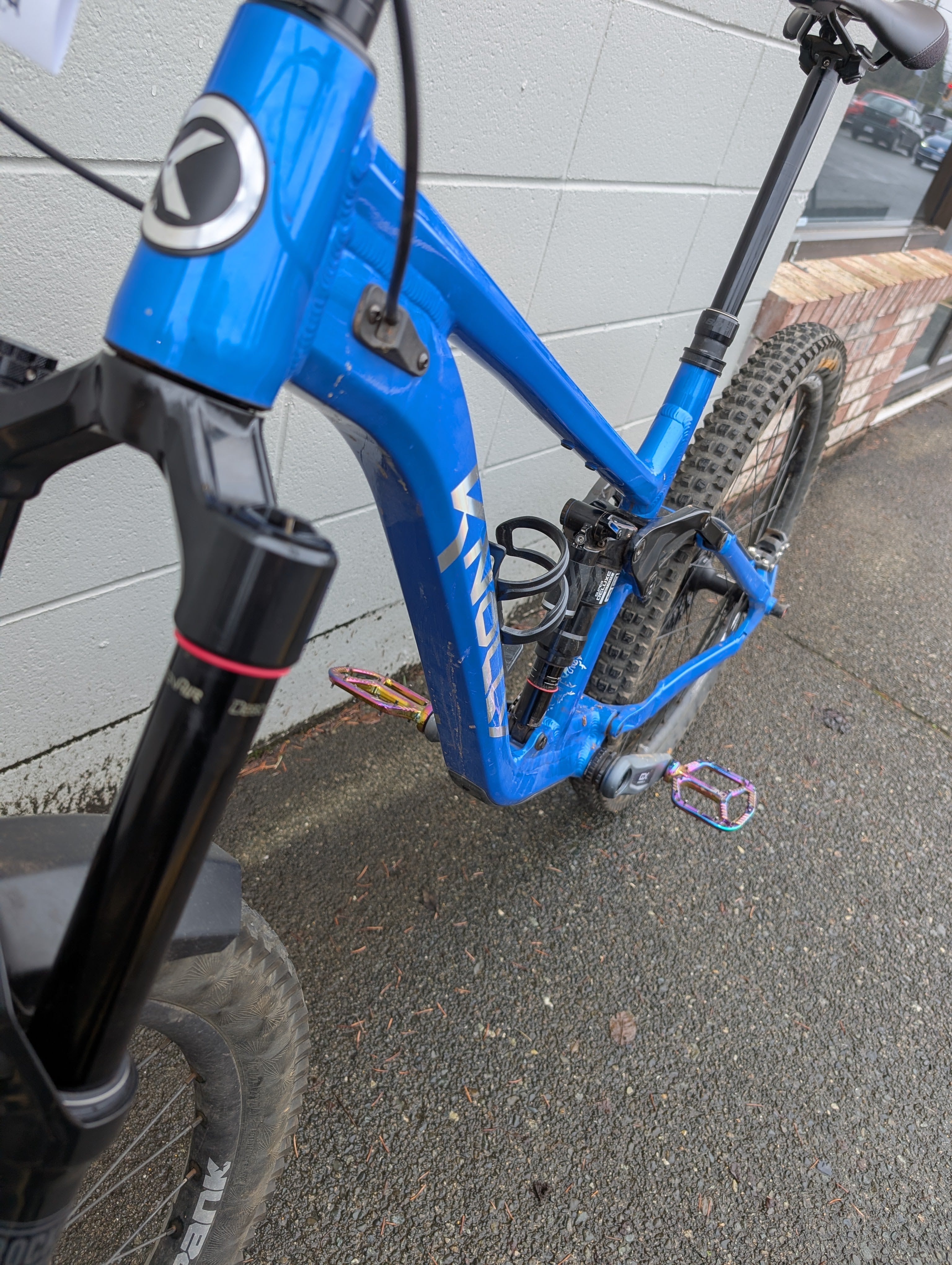 Chilcotin 155 Large Laguna Blue GX Transmission